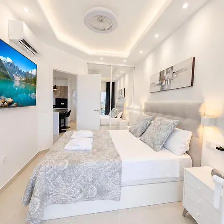 Apartment Attic Playa De Troya
